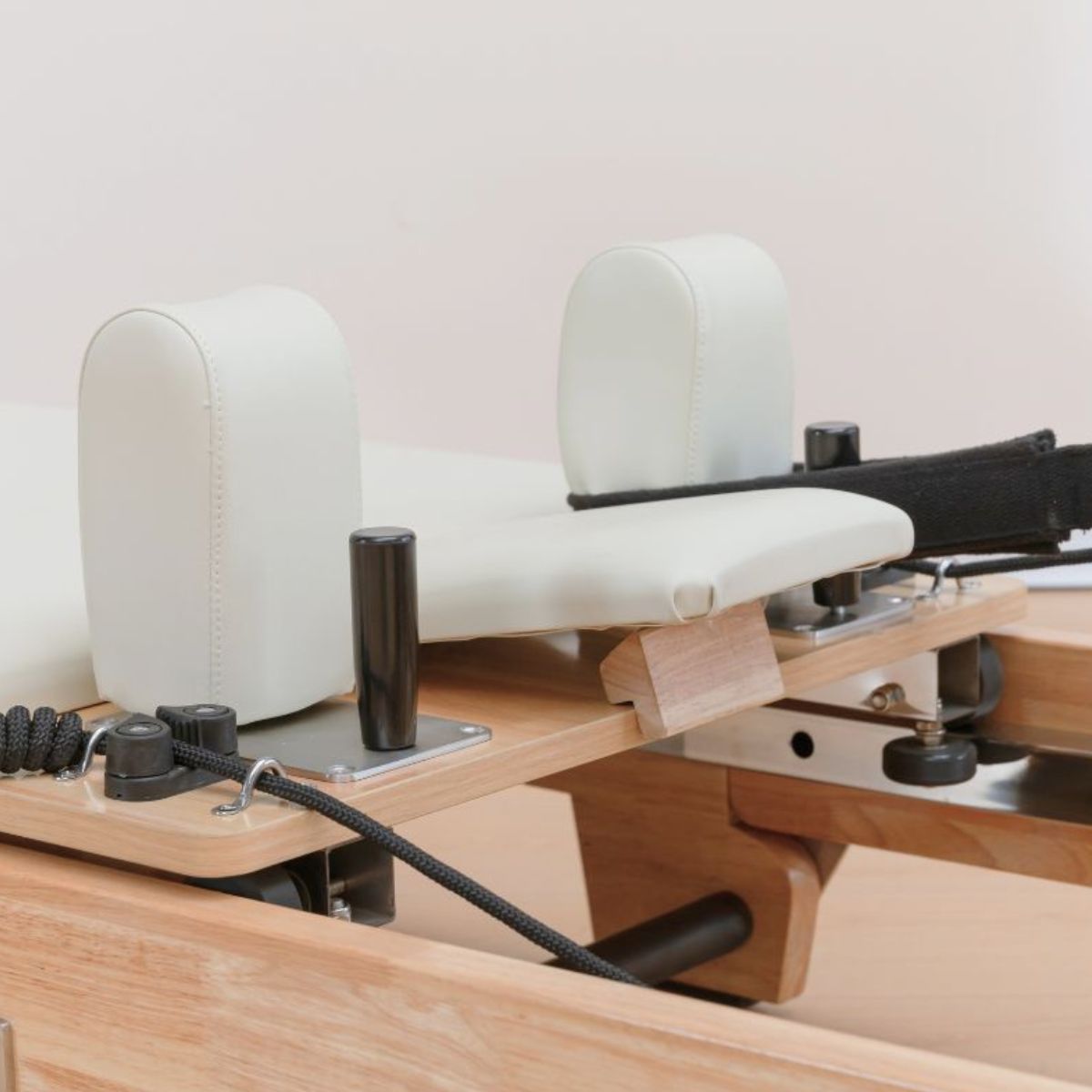 レビュー高評価アイテム特集｜ファッション通販 ウッドフォルダブルリフォーマー SET LPILATES – ヨガ・ピラティス